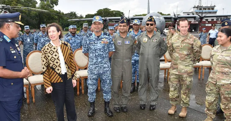 পরিদর্শনে মার্কিন কূটনীতিক